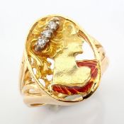 18K Cameo Ring Detailed With Brilliant Diamonds