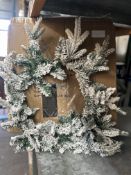 Christmas Snowy Wreath. RRP £30 - Grade U