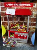 Global Gizmos Candy Grabber Catcher. RRP £30 - Grade U