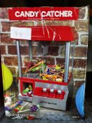 Global Gizmos Candy Grabber Catcher. RRP £30 - Grade U