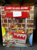 Global Gizmos Candy Grabber Catcher. RRP £30 - Grade U
