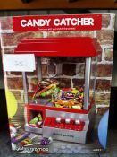 Global Gizmos Candy Grabber Catcher. RRP £30 - Grade U