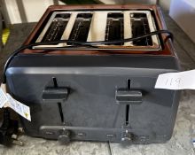 4 Slice Toaster. RRP £40 - Grade U
