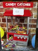 Global Gizmos Candy Grabber Catcher. RRP £30 - Grade U