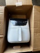 Tower White Air Fryer. RRP £60 - Grade U