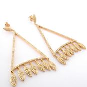 18K Rose Gold Earrings Detailed With Brilliant Diamonds