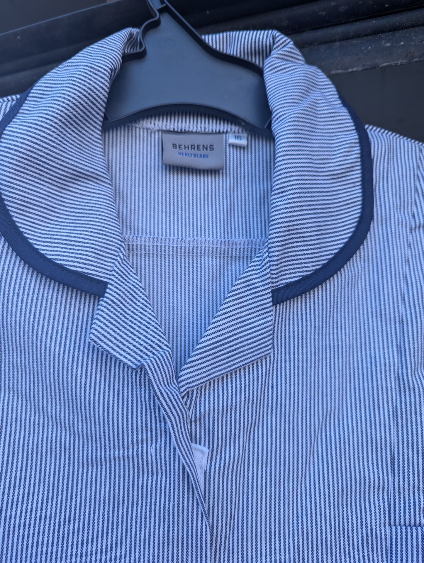 5 x Care Ladies Classic Tunic Blue and White Stripes Size 16 - Image 6 of 6