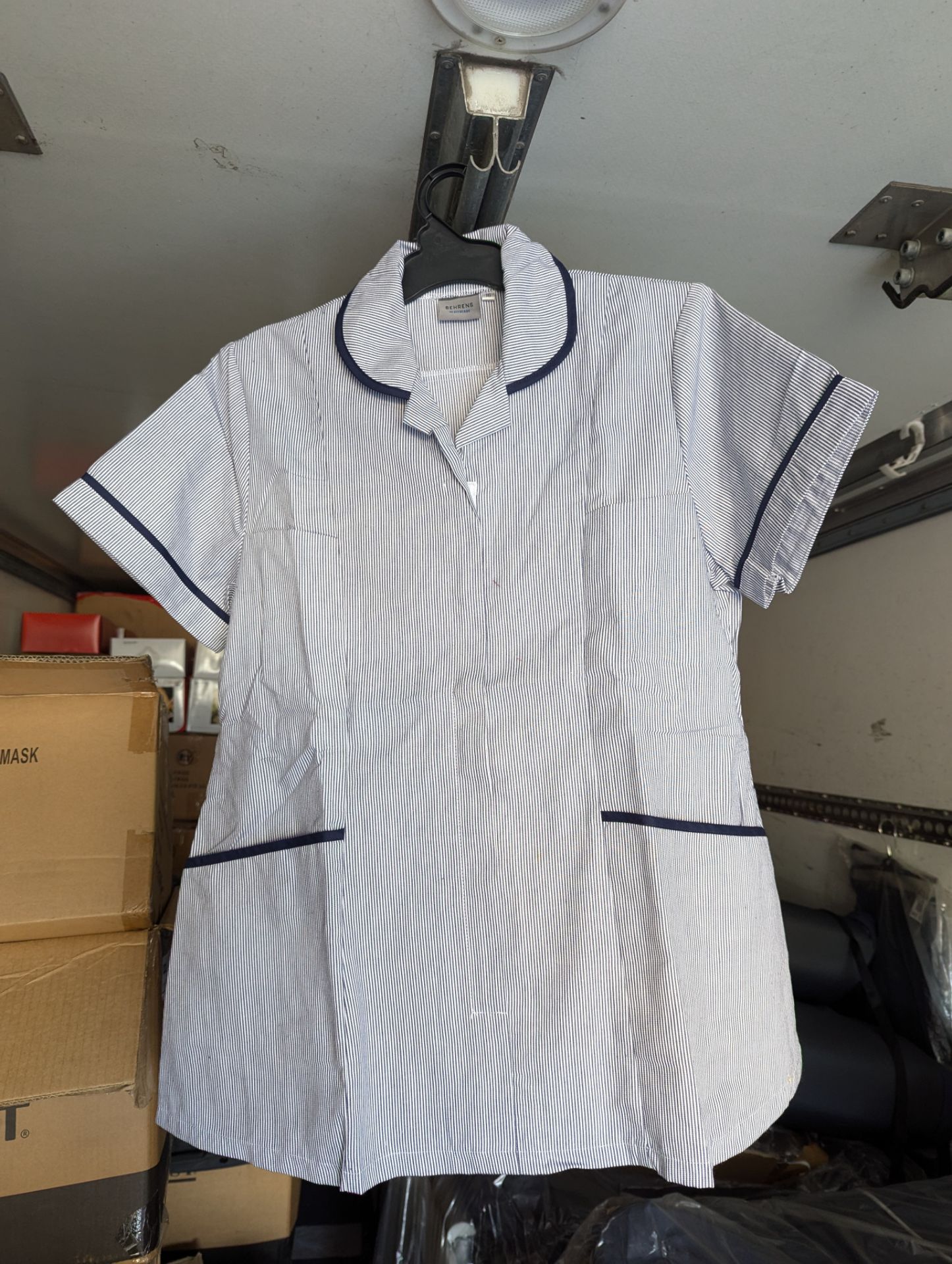 5 x Care Ladies Classic Tunic Blue and White Stripes Size 16 - Image 4 of 6