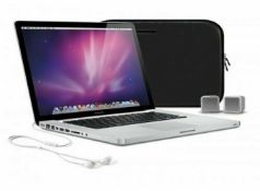 iLuv Essential Gift Pack For 15