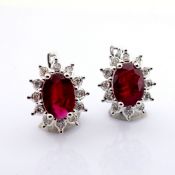 18K White Gold Cluster Earrings Detailed With Ruby and Brilliant Diamonds