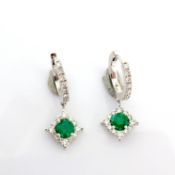 An Exquisite Cluster Earrings Made of Emerald, Brilliant Diamonds and Gold