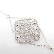 18K white gold bracelet detailed with brilliant diamonds