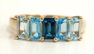 9Ct Yellow Gold Hallmarked 2007 Ombre Blue Topaz Stone Ring