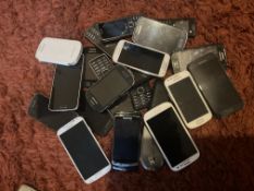 JOB LOT OF 23 SAMSUNG MOBILE PHONES