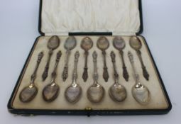 Cased Set of 12 Apostle Spoons By Charles Wilkes 1914