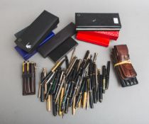 Umfangreiches Konvolut verschiedener Schreibutensilien