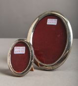 Zwei Tischbilderrahmen