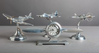 4-teiliges Konvolut von Flugzeug-Deko-Elementen