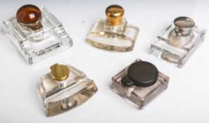 17-teiliges Konvolut von Tintenfässern (19./20. Jh.)