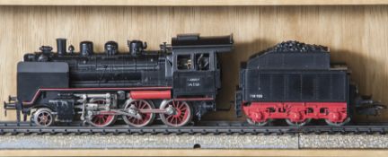 Dampflok 24058/3003 mit Tender (Märklin)
