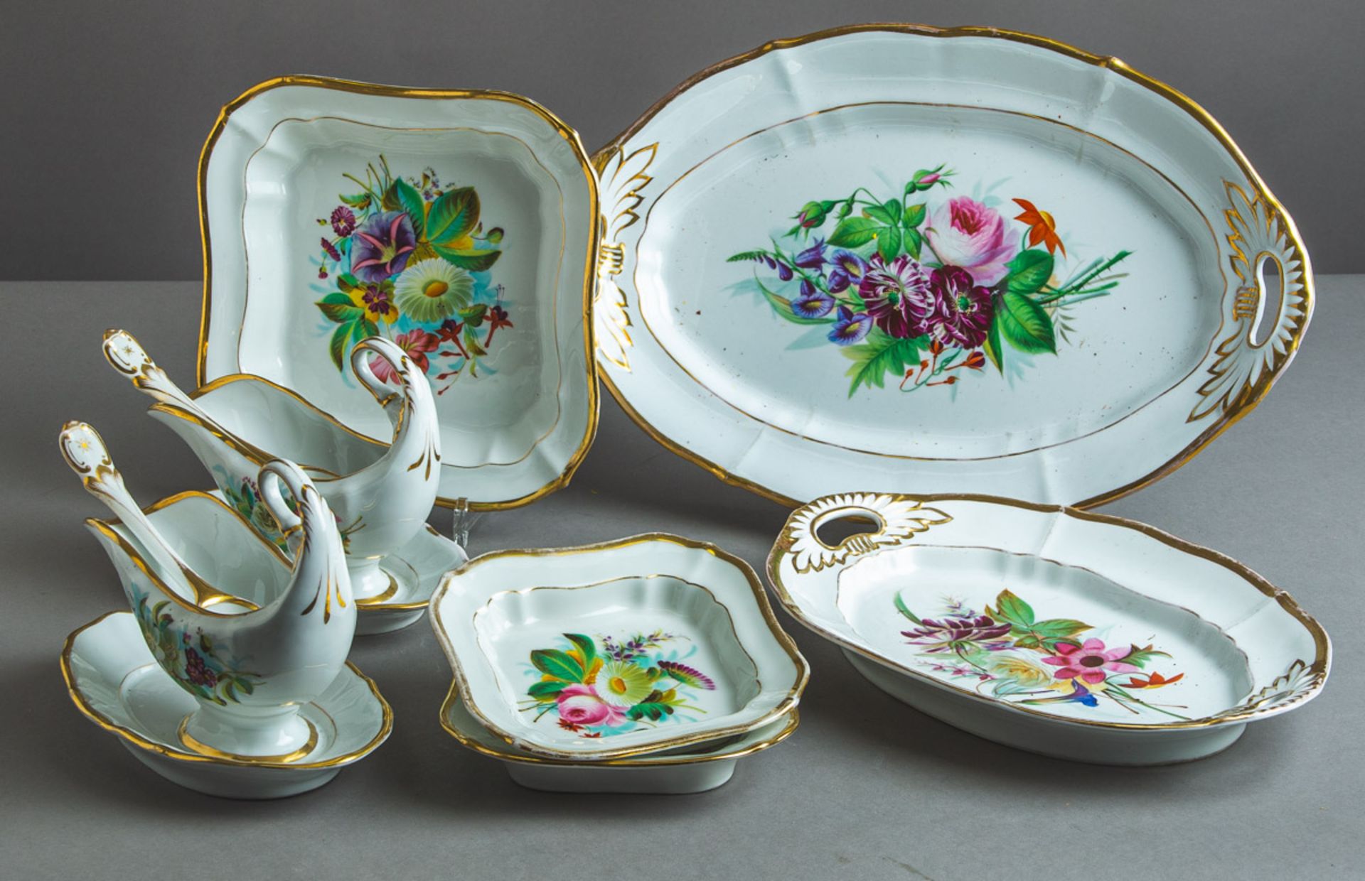 35-teiliges Konvolut von Geschirrteilen (Krister Porzellan-Manufaktur, um 1835/40)