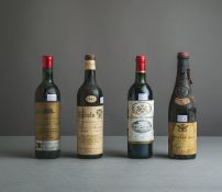 4-teiliges Konvolut von Weinflaschen