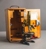 Mikroskop (Ernst Leitz, Wetzlar, um 1910)