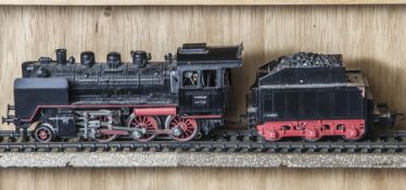 Dampflok 24058 mit Tender (Märklin)