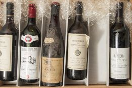 9-teiliges Konvolut von Weinflaschen
