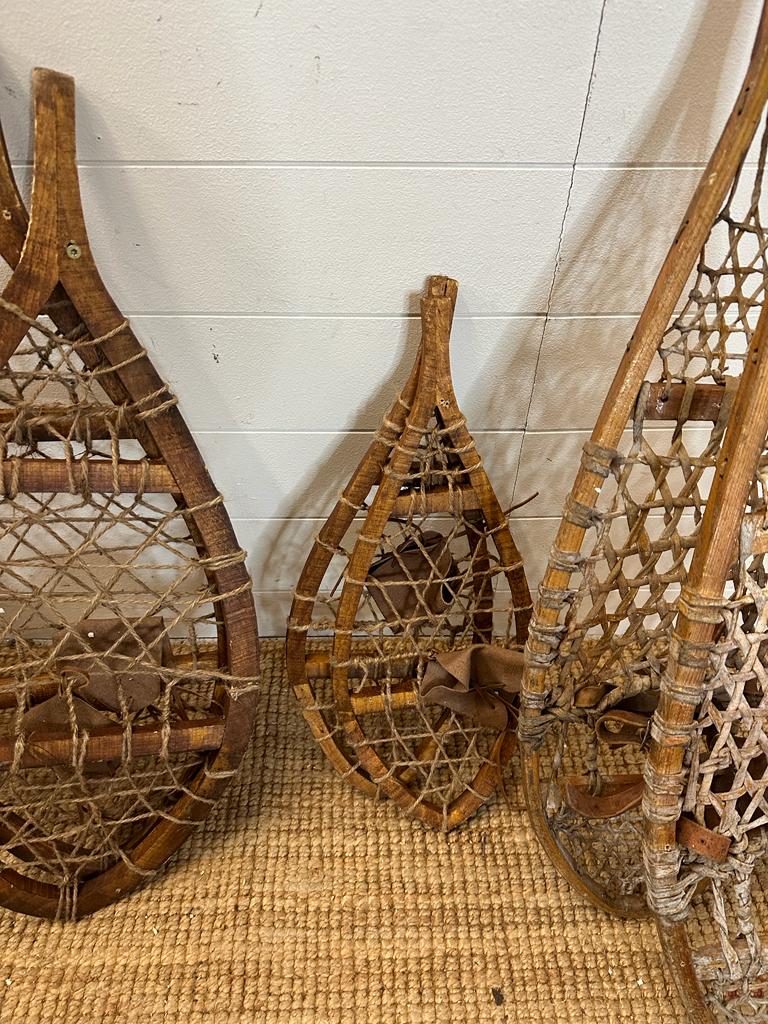 Five pairs of vintage wooden webbed snow shoes - Image 4 of 5