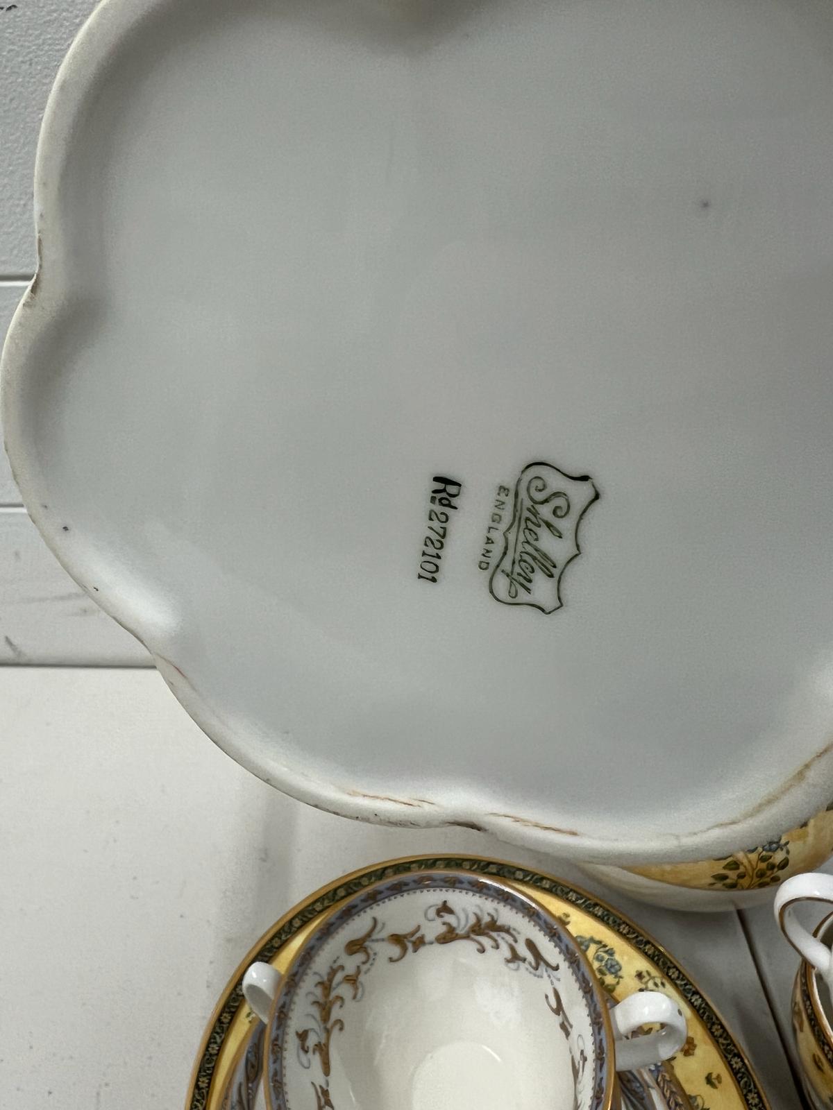 A mixed selection of china tea cups and teapots, various makers - Image 5 of 6