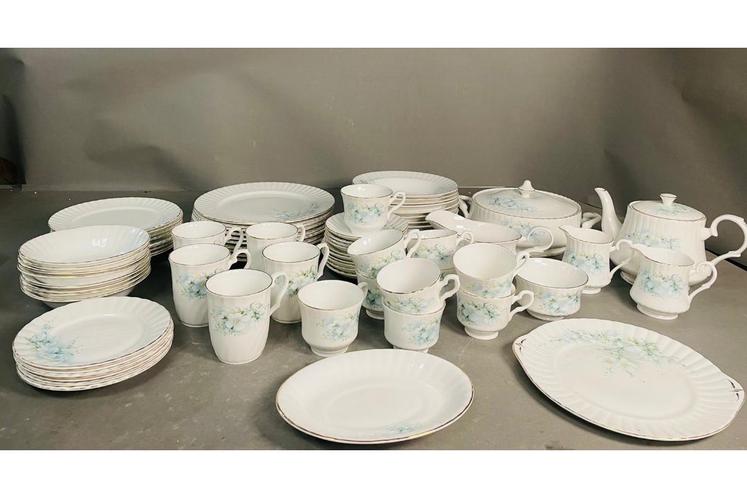 A vintage Royal Stafford English bone china dinner service in Blossom Time Floral pattern, gold line - Image 1 of 7