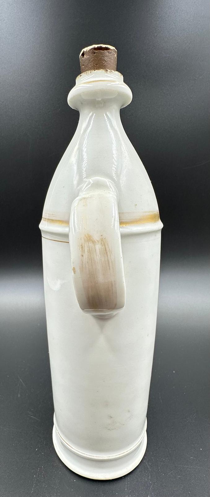 A late 19th Century French apothecary bottle, hand painted with a scrolling floral pattern - Image 5 of 5