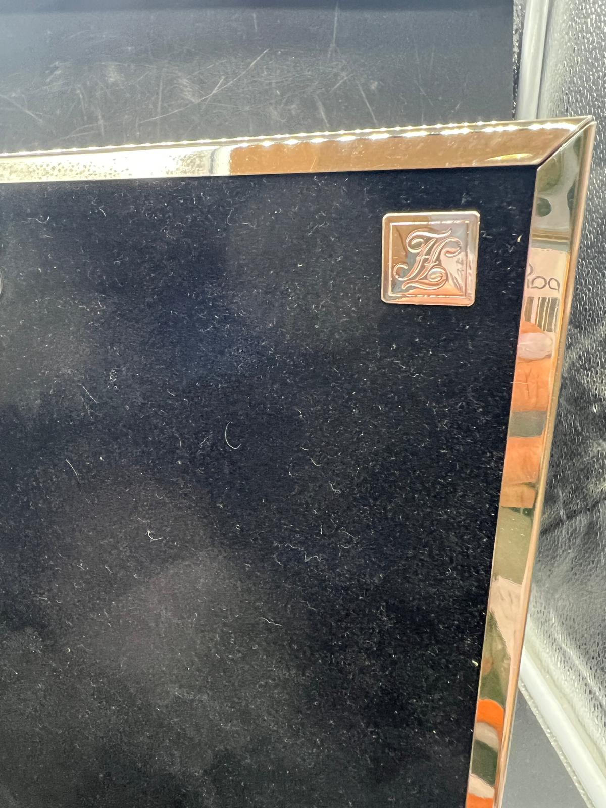 A multi photo white metal photo frame 25cm x 33cm - Image 2 of 2