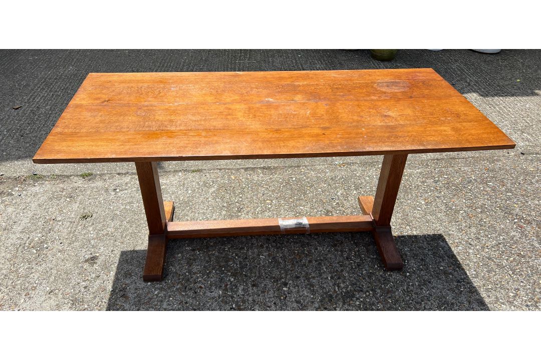 A Heals oak Arts and Crafts style dining table circa 1910 (H76cm W170cm D75cm) - Image 1 of 3