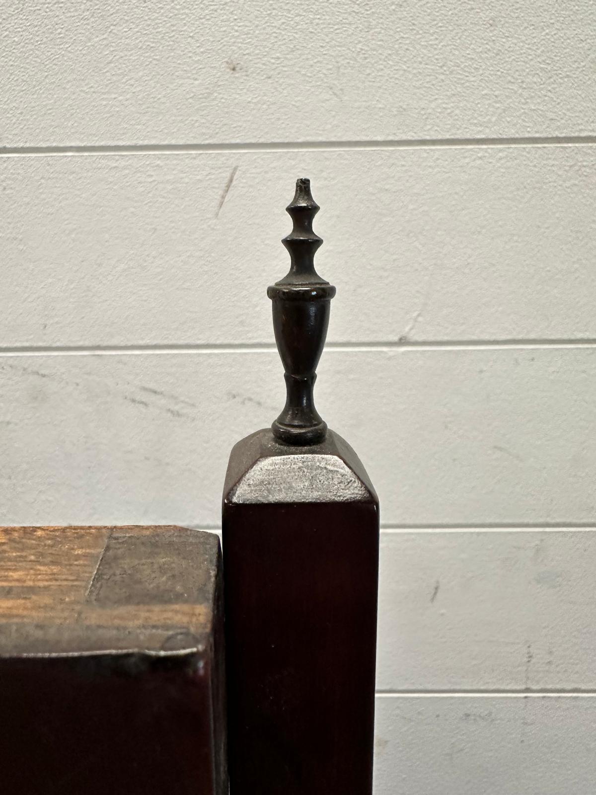 A mahogany dressing table or toilet mirror with two drawers under on bun feet - Image 5 of 5