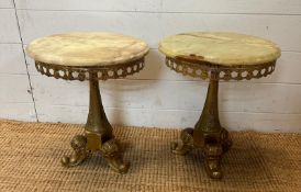 A pair of green marble and brass Regency style circular side table (H42cm Dia35cm)