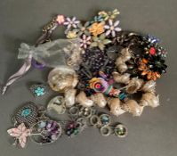 A selection of quality costume jewellery