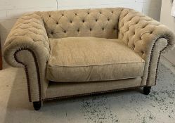A large single button back sofa chair (H73cm W150cm D100cm SH46cm)