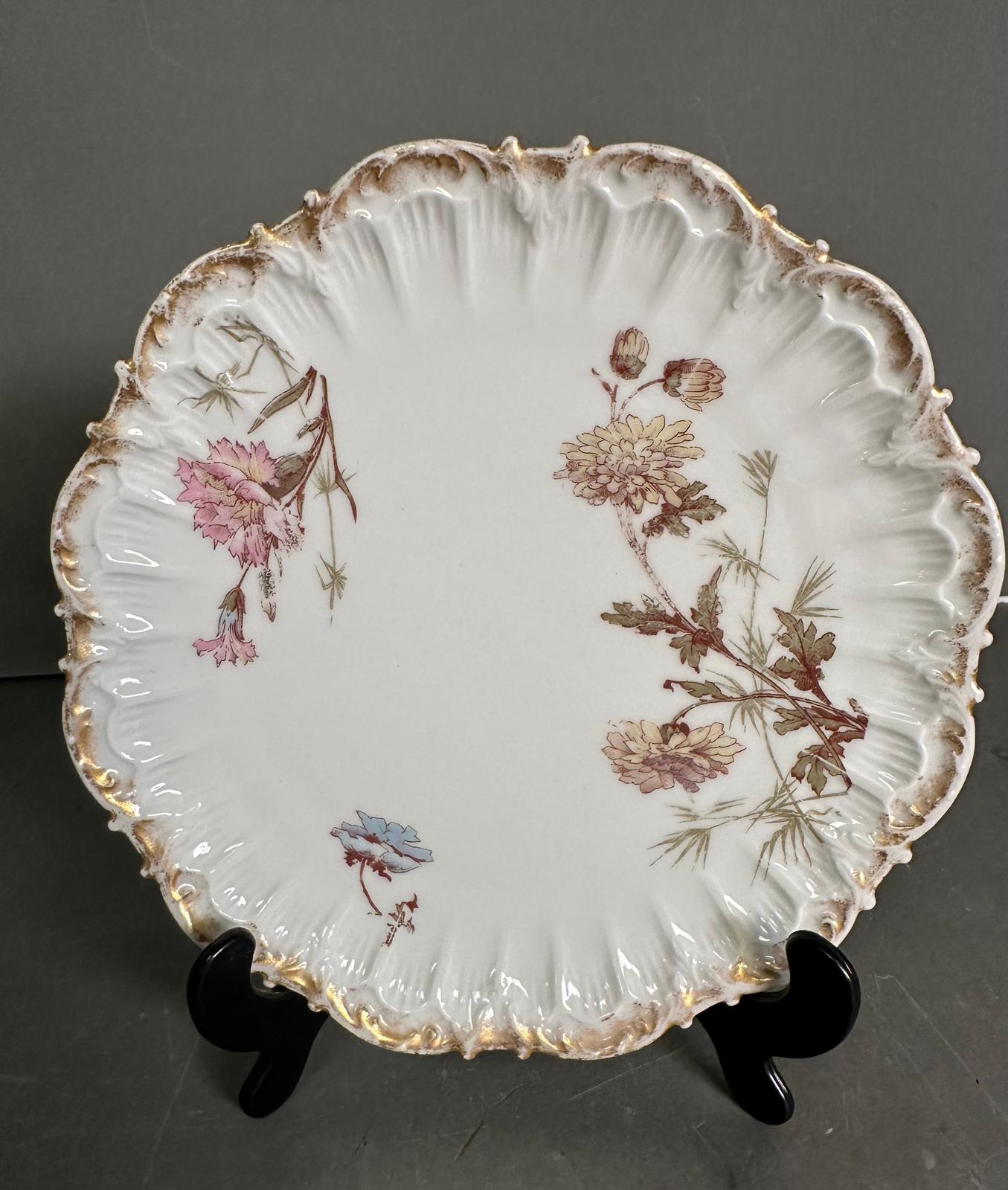 A Coiffe of Limoges plate (1891-1914) with floral decoration 22cm diameter - Image 4 of 6