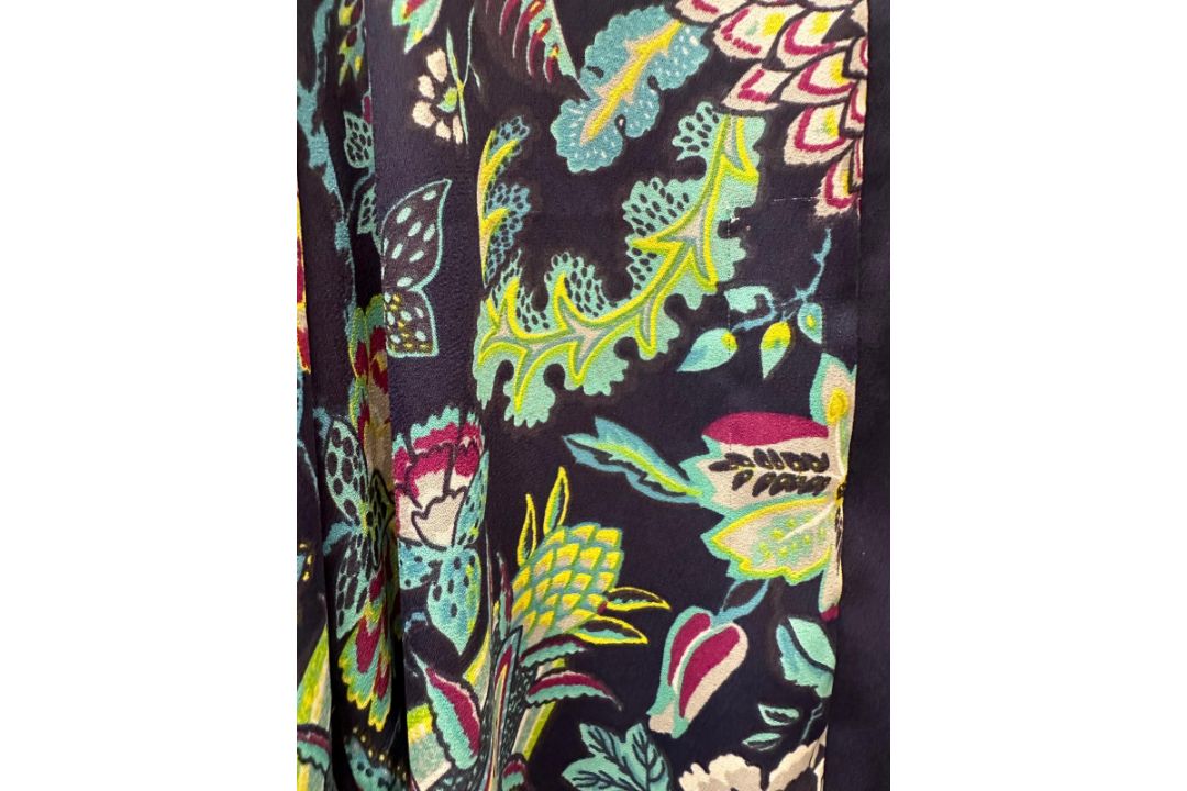 A Biba, size 10 Floral top, dark blue - Image 4 of 4