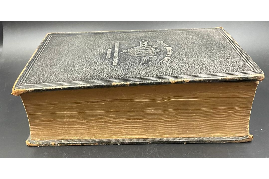 Holy Bible: Edward Martins Gift Parishes of St Olave and St John Sothwark - Image 5 of 6
