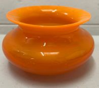 Hand blown vintage orange glass vase in the manner of Erik Hoglund for Boda (H7cm)