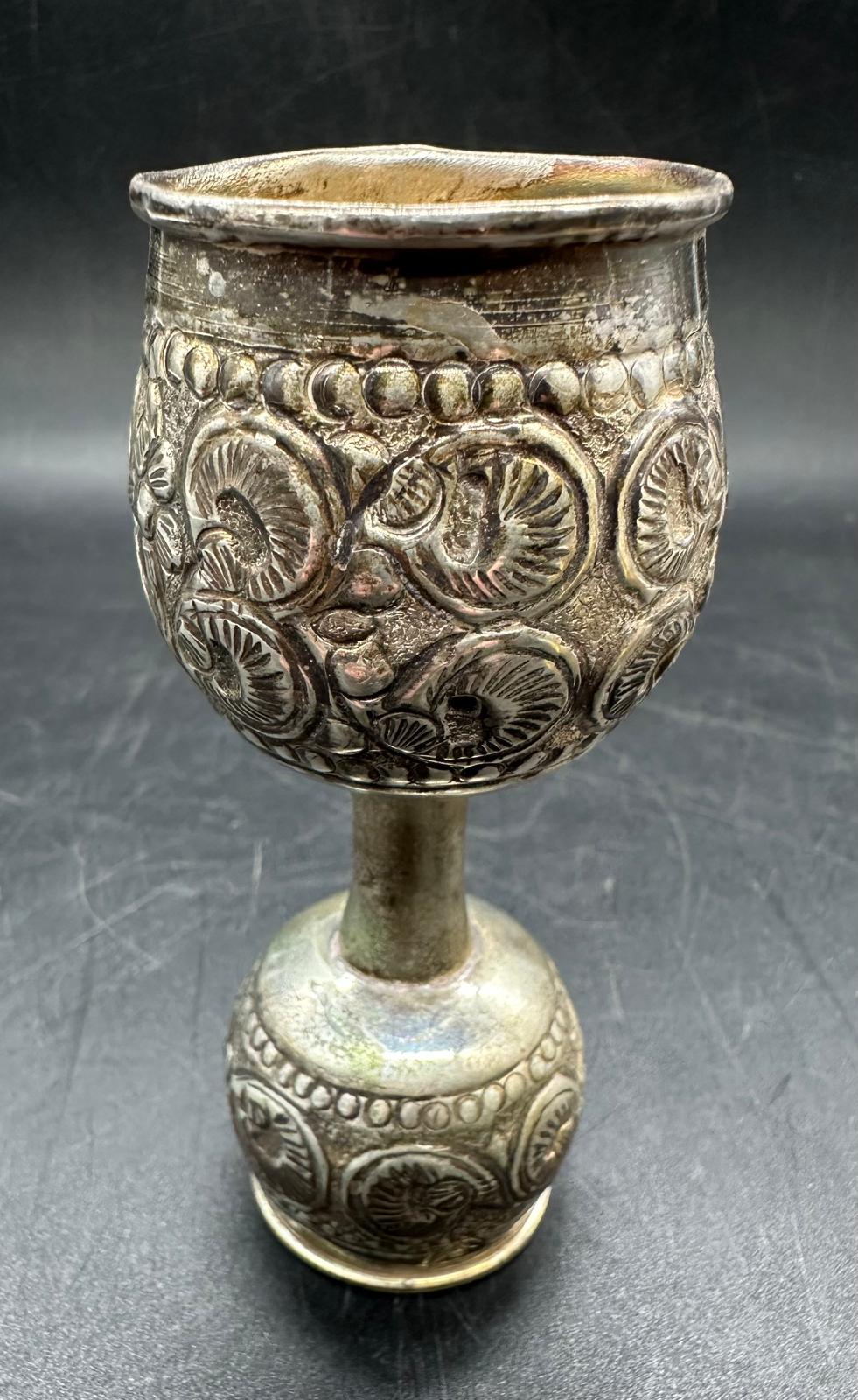 A silver Indian drinks measure, 10cm H - Image 3 of 3