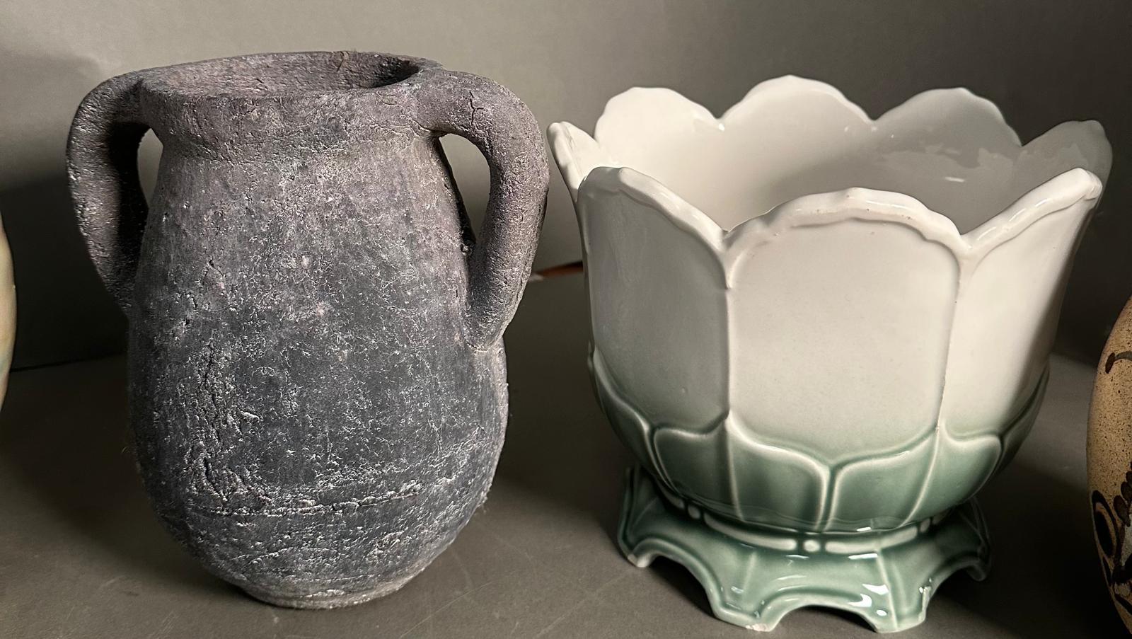 A selection of five glazed and unglazed vases in various styles - Image 2 of 4