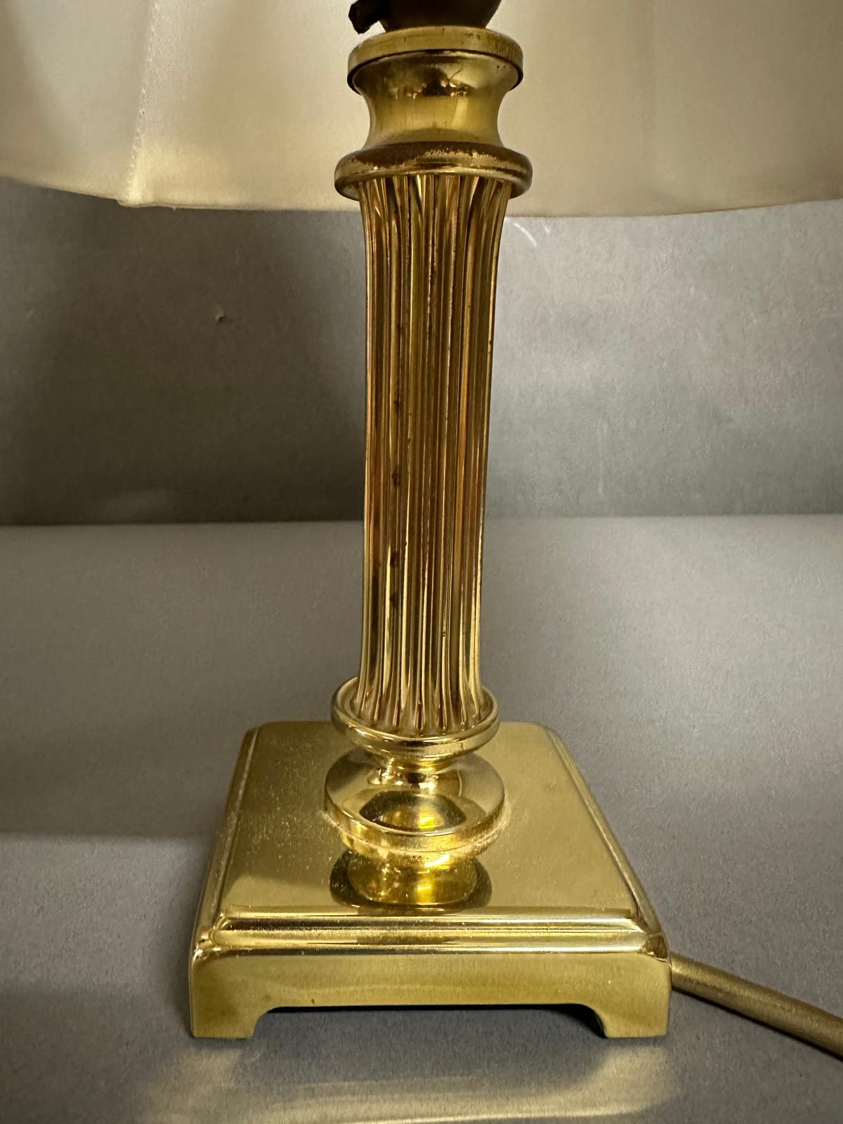 A pair of squat brass empire column table lamps - Image 2 of 3
