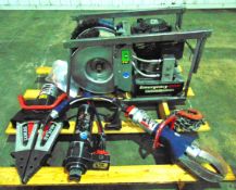 Lukas Jaws of Life Rescue Kit c/w Briggs & Stratton Hydraulic Power Pack
