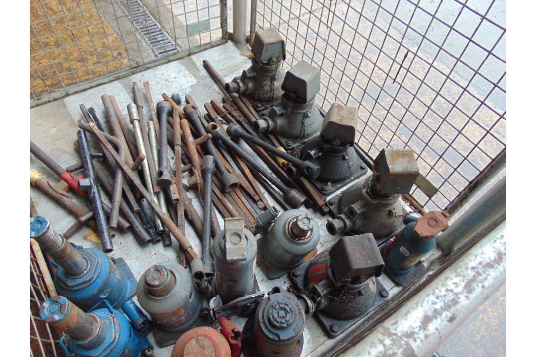 14 x 3 Ton - 10 Ton Vehicle Jacks + Handles, Wheel Spanners etc - Image 2 of 5