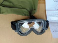 Unissued SAS Issue Cam Lock Anti Mist Parachuting Goggles in Pouch Original Packing
