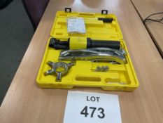 NEW UNUSED HHL-10 HYDRAULIC GEAR PULLER IN CASE